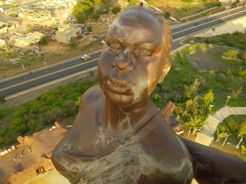 Article : Souvenirs du Monument de la Renaissance Africaine à Dakar